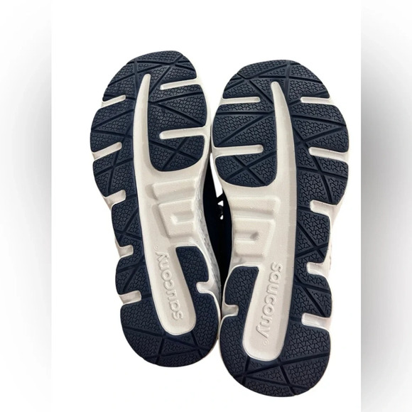 NWOB Saucony Big Kids Wind Lace Up Sneakers in Blue/Pink size 4.5 Wide - Picture 7 of 8